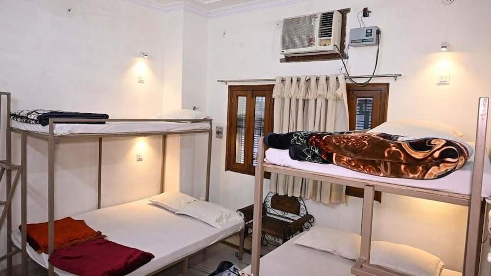 Batra Guest House