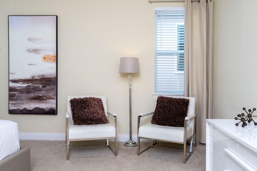 421 NP - Exquisite Retreat at Encore Resort