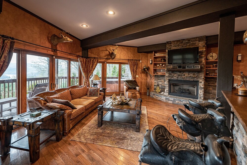 stayNantahala – Smoky Mountain Cabins and Luxury Yurts