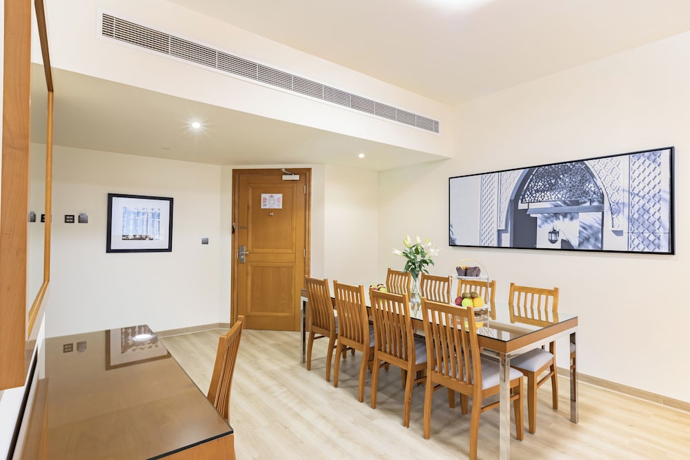 Golden Sands 10 Hotel Apartments