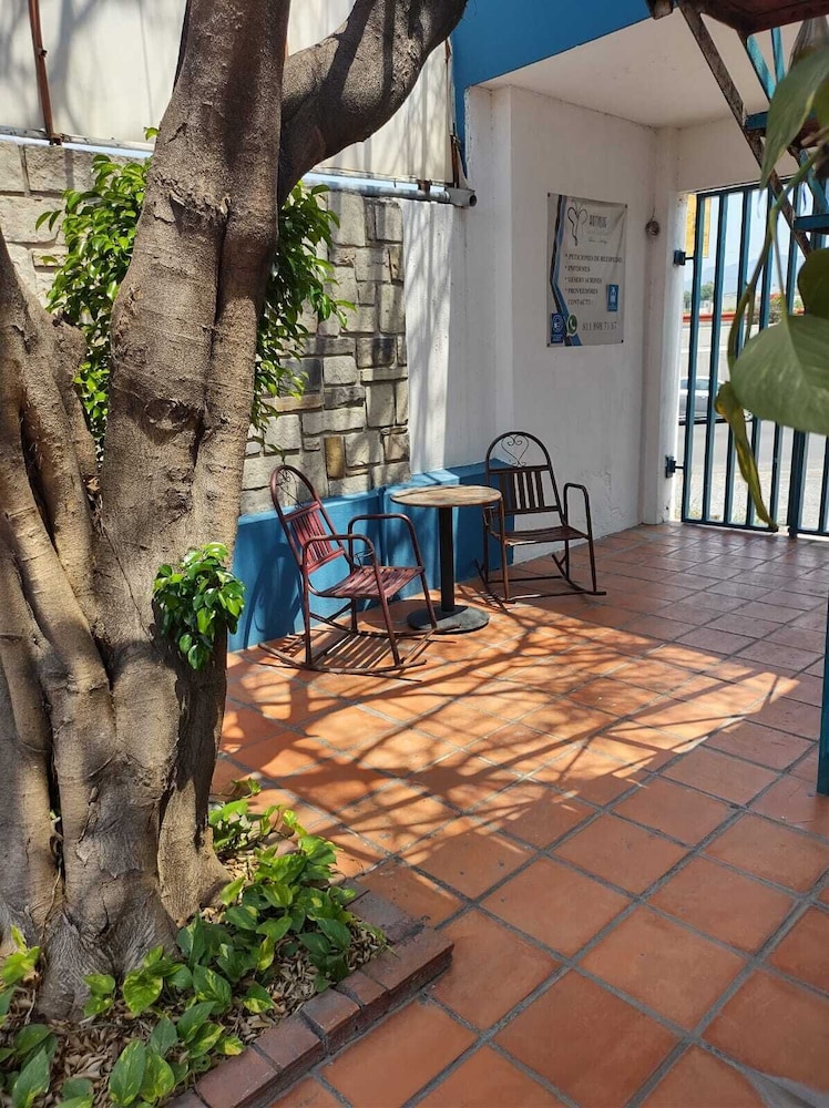 ANTIQUE Casa de Huespedes Barrio Antiguo
