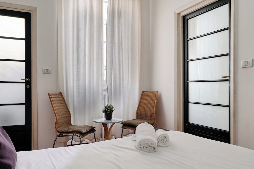 JOIVY Bright 1BR flat near Mudec Museum