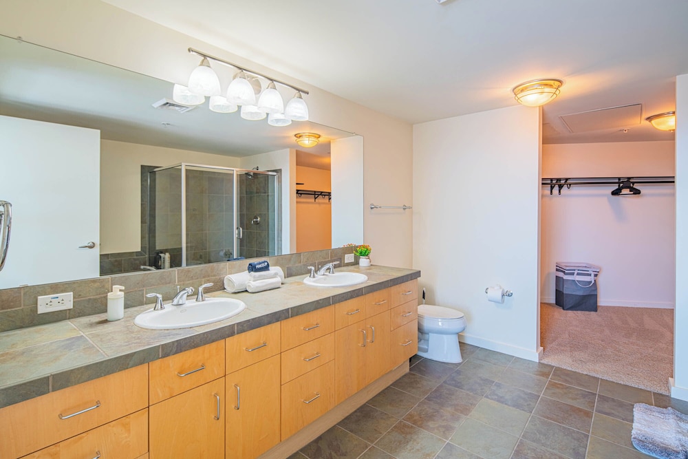 ROVE LIVING/KL - 44 Monroe