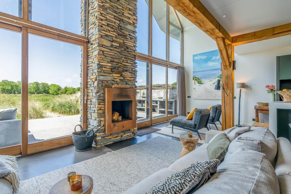 Luxurious and Sustainable 6-person Holiday Villa
