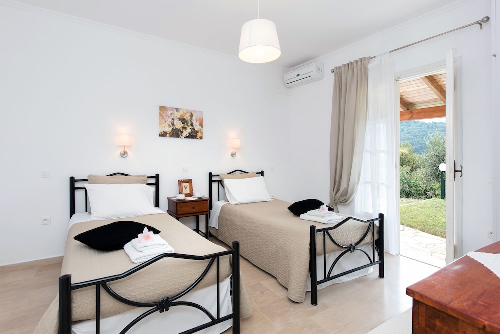 Villa Cesar view 3