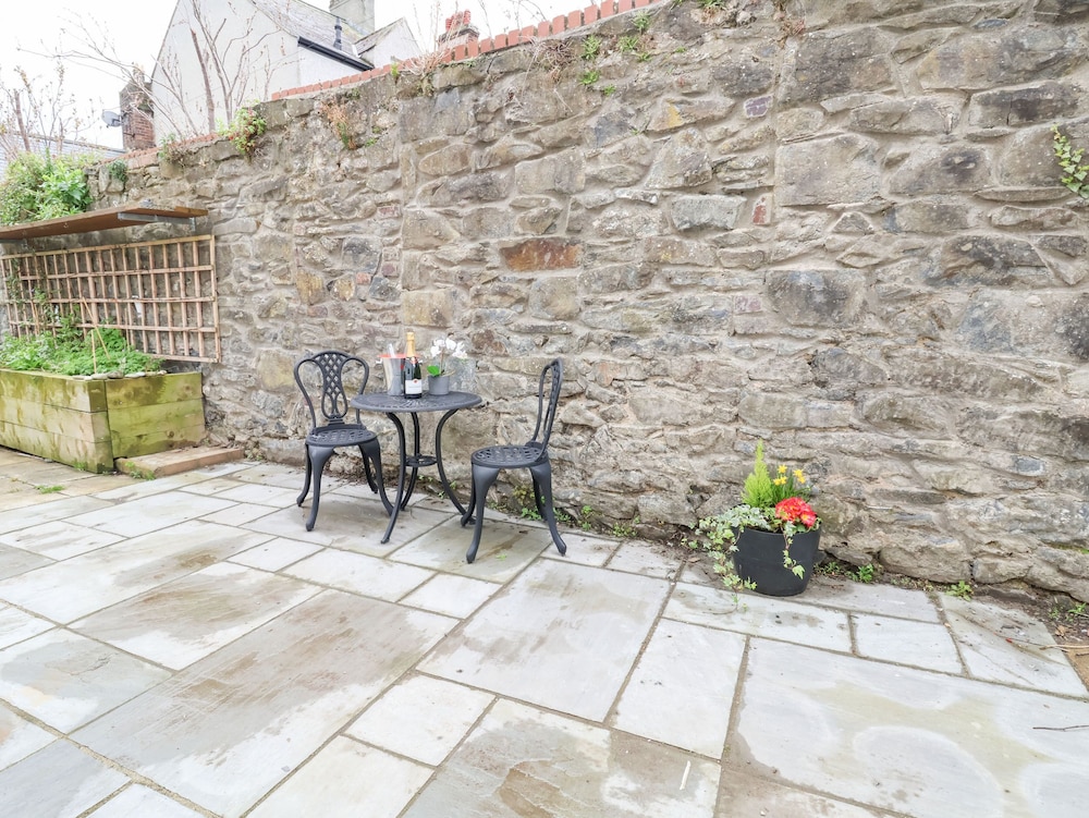 4 Railway Terrace