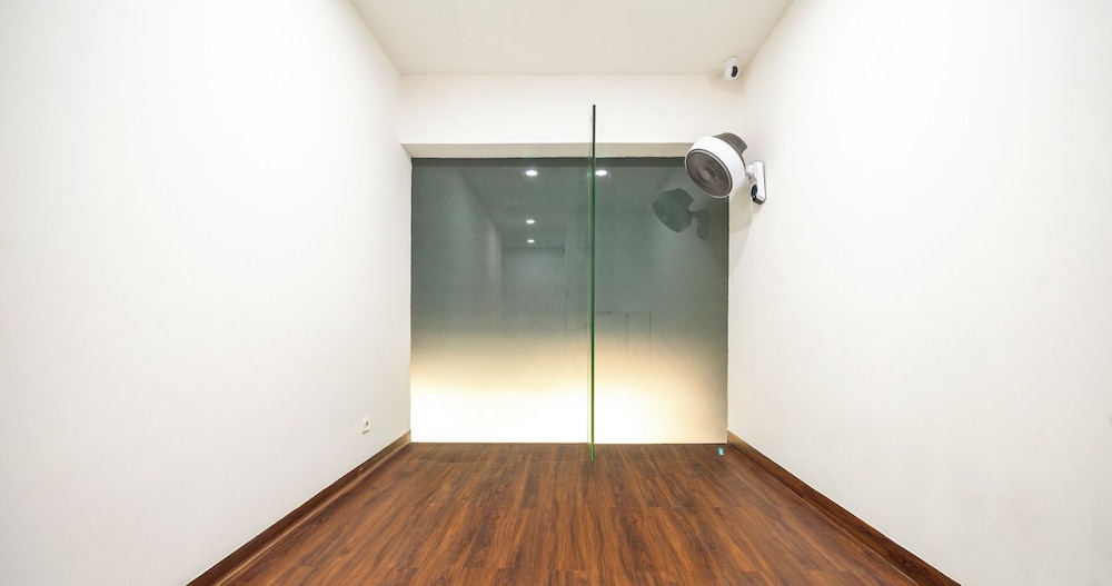 CRiB by Bobobox, Kuningan, Jakarta