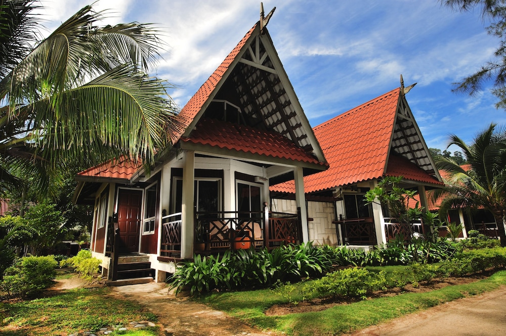 Paya Beach Spa & Dive Resort