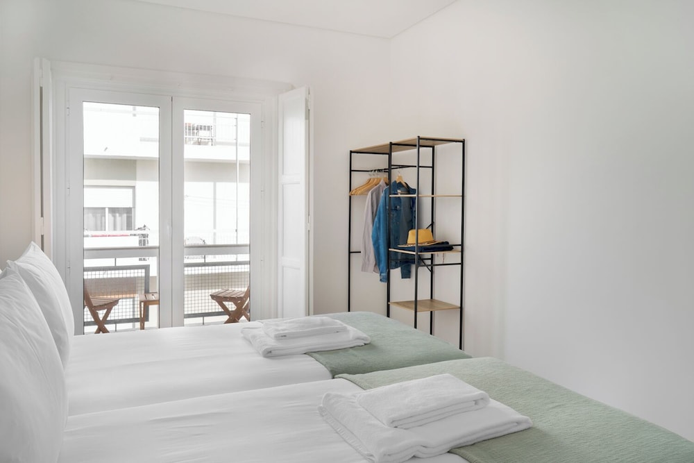 Faro DAZ House by Get Your Stay