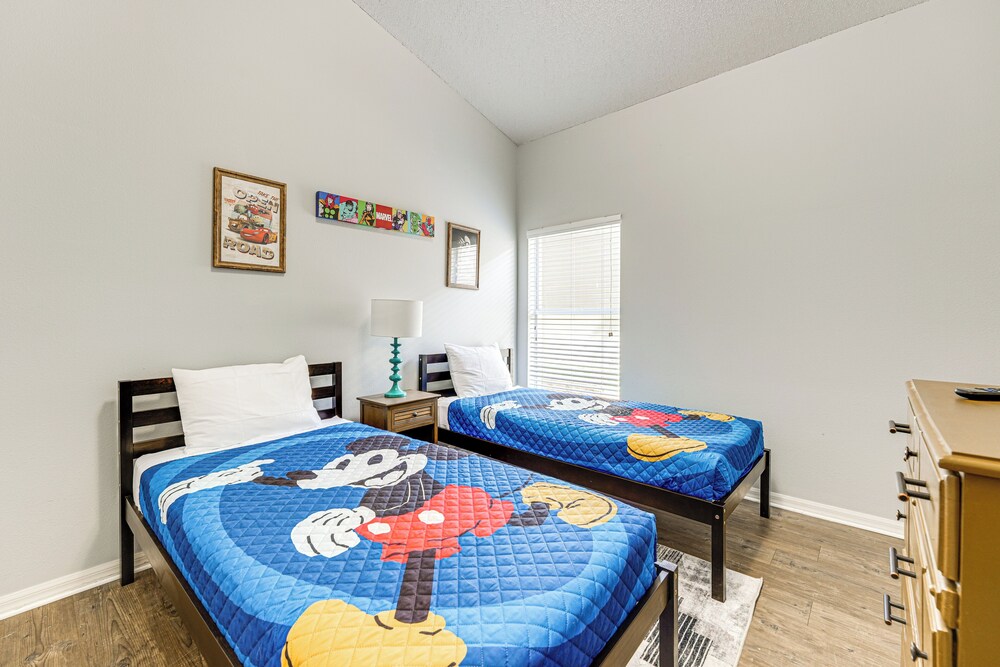 15 Mi to Wdw: House in Clermont Resort Community!