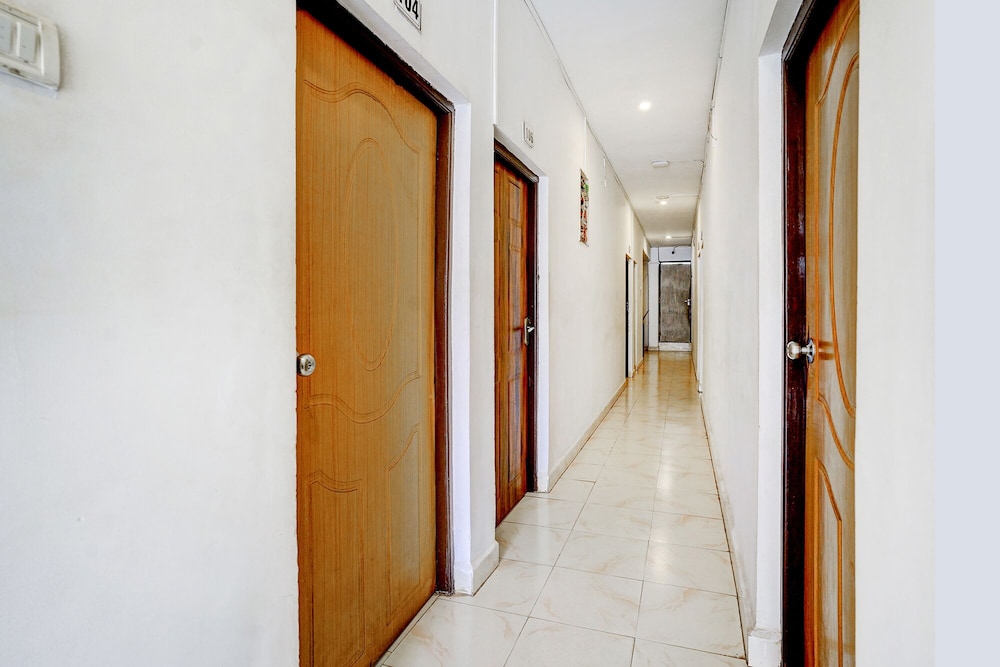 Fabexpress Elvin Balaji Beach Palace