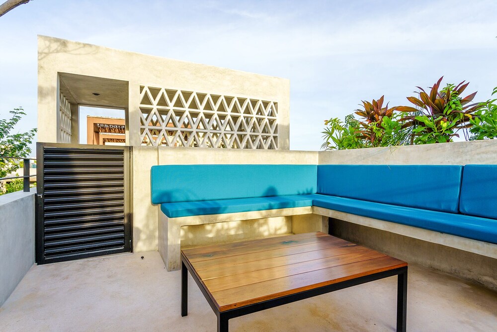 Eco-sustainable Luxury Between Beach Hotspots & Tulum Town by Stella Rentals