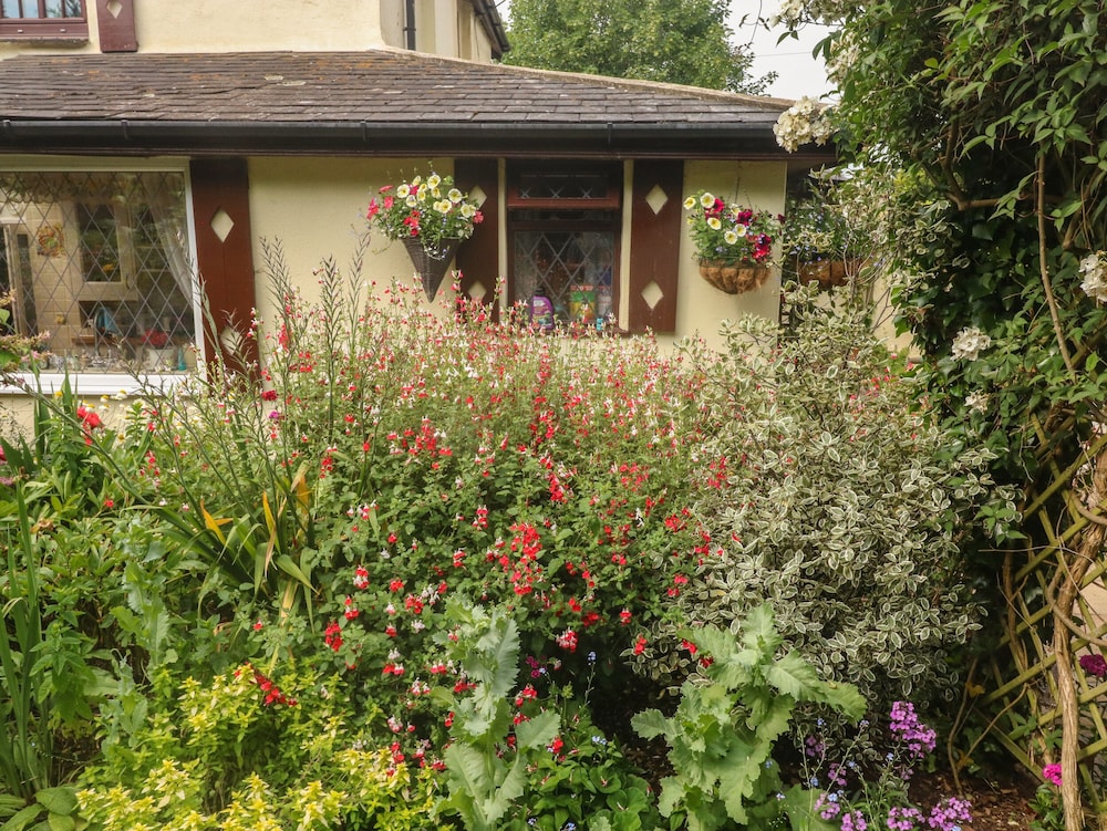 Turnpike Lodge