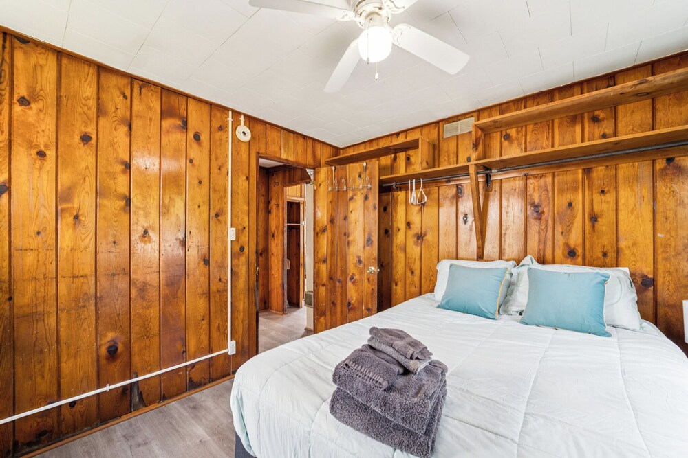 Barefoot Beach Resort