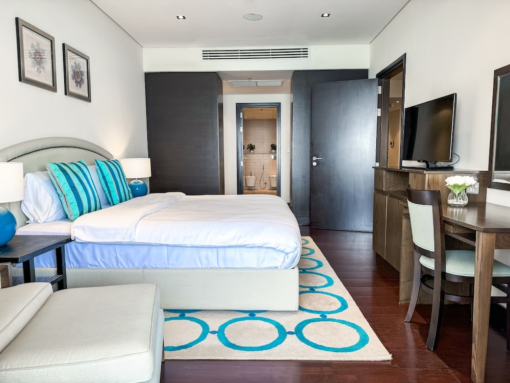 Resort Apartments - Royal Amwaj North