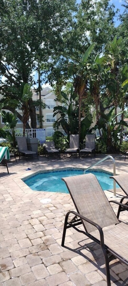 Wp2300si Windsor Palm 3 Bed Condo 3 Bedroom Condo