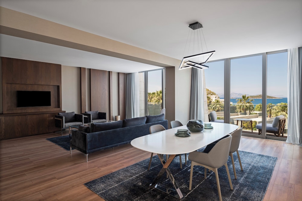 Swissotel Tatil Köyü Bodrum Plajı - Image 12