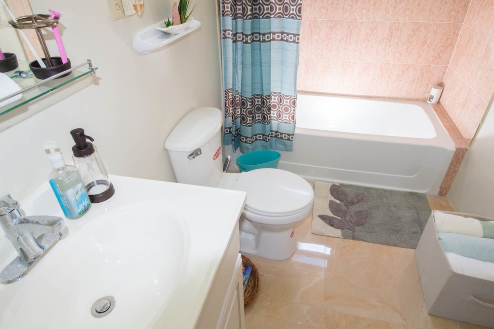The Bailey's New Kingston Suites