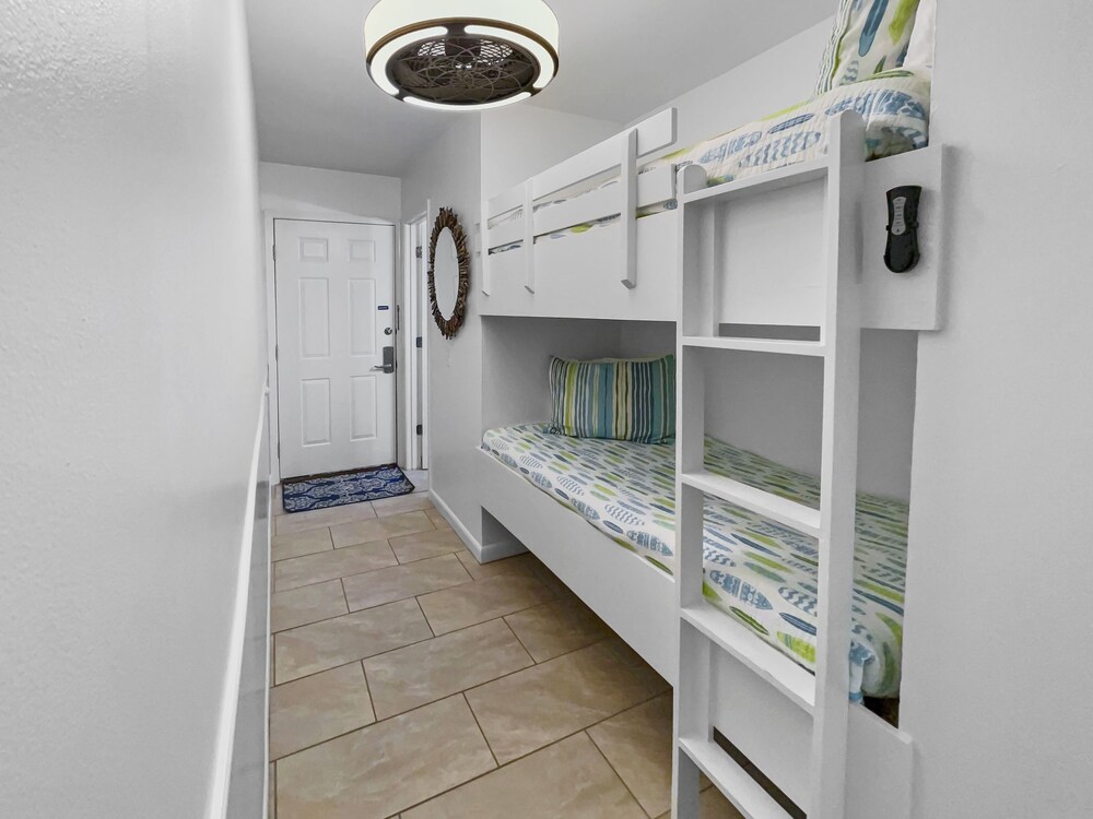 Inlet Sands - 204 - Studio home by RedAwning view 4
