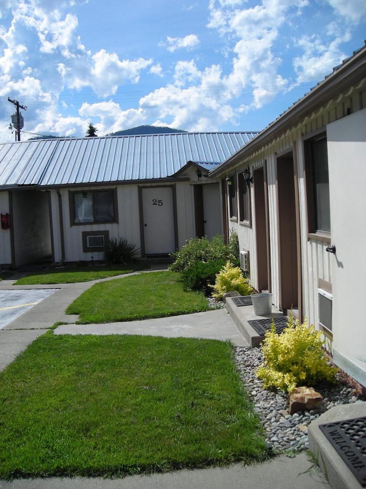 Falls Motel