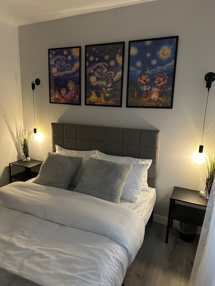The Retro Suite With Wii Games and Entertainment