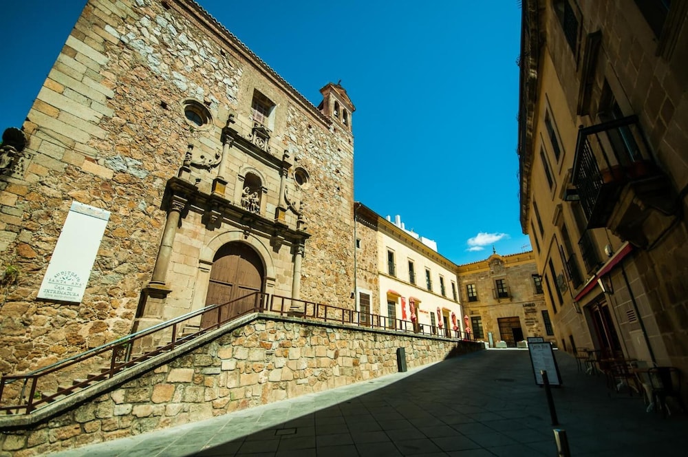Albergue Santa Ana - Hostel