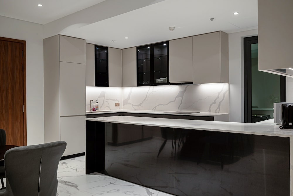 DongDong Apartment The Metropole