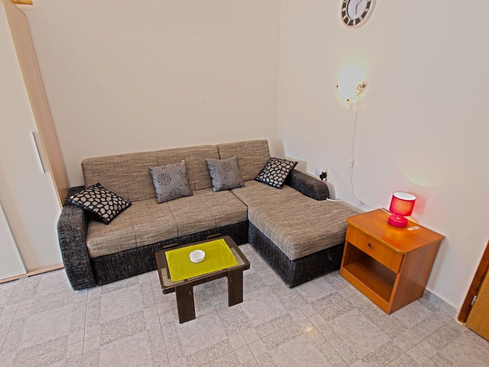 Apartments Zdravko 768