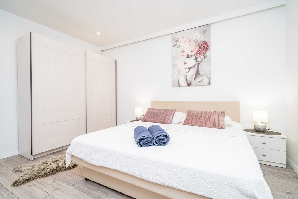 Apartments Sandito