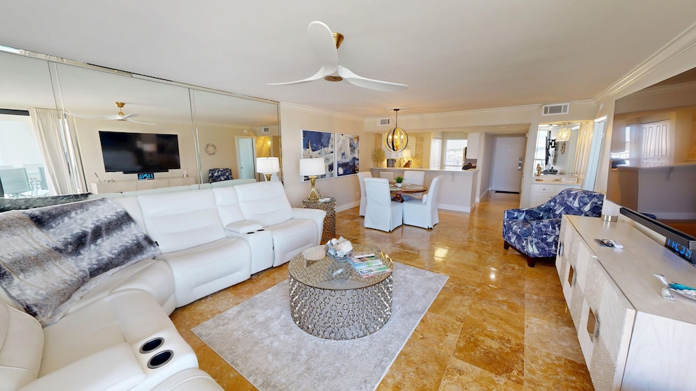 Mainsail 143 2 Bedroom Condo