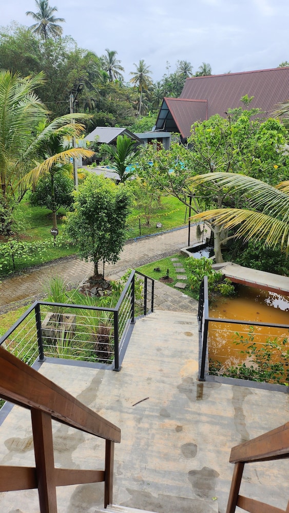 Steps Garden Resort