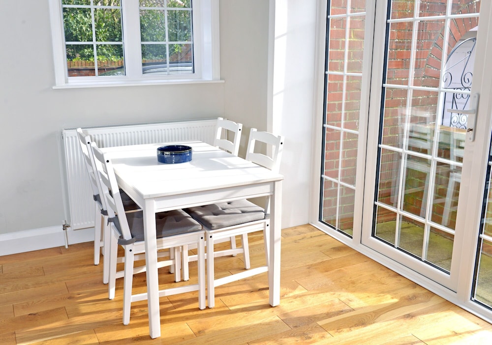 Coachman's Cottage view 4