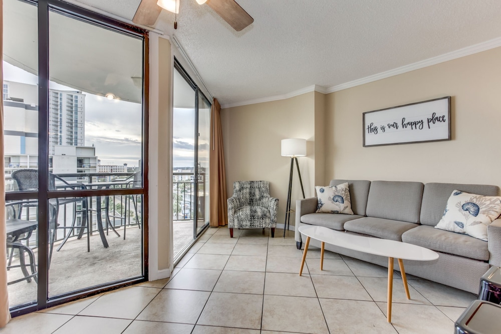 Oceanview Condo at Meridian Plaza