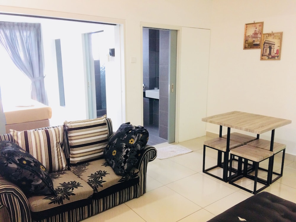 City Living with Panoramic Sea Views at Danga Bay