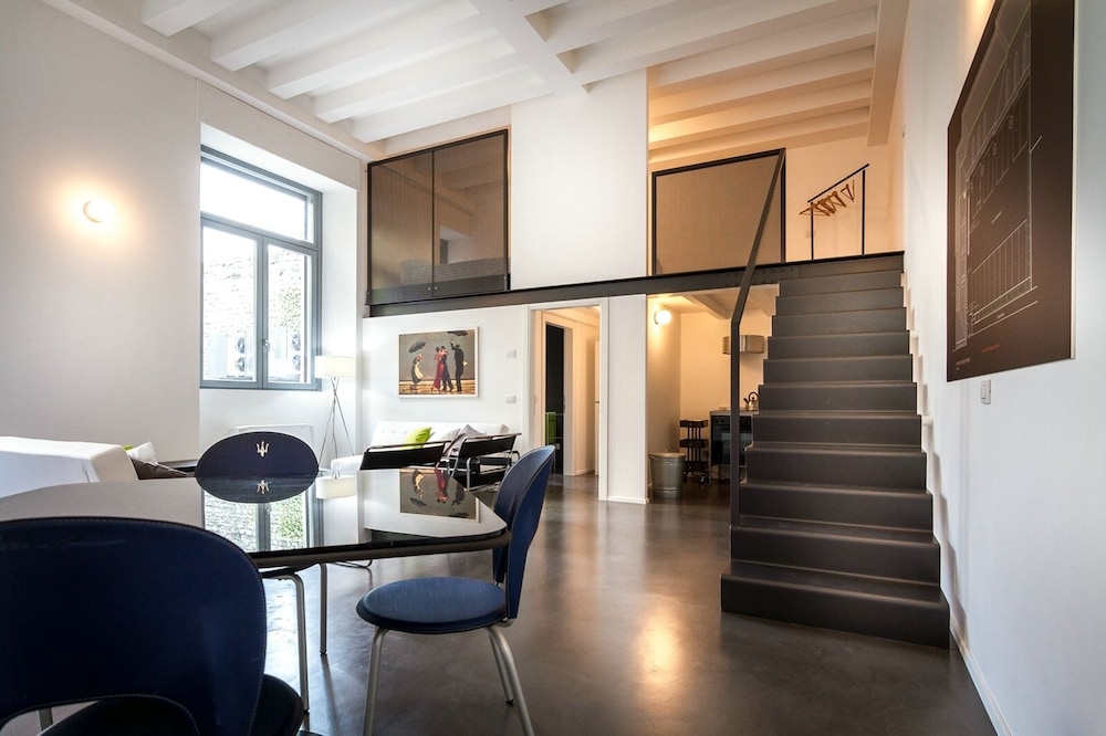 Porta Torre Lofts