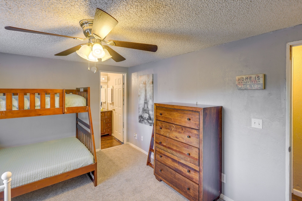 California Vacation Rental w/ Full Kitchen view 4
