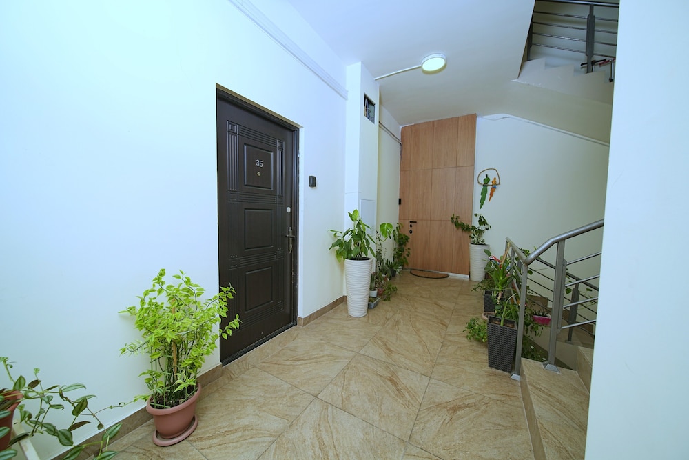 Elegant Suite by Sweet Home