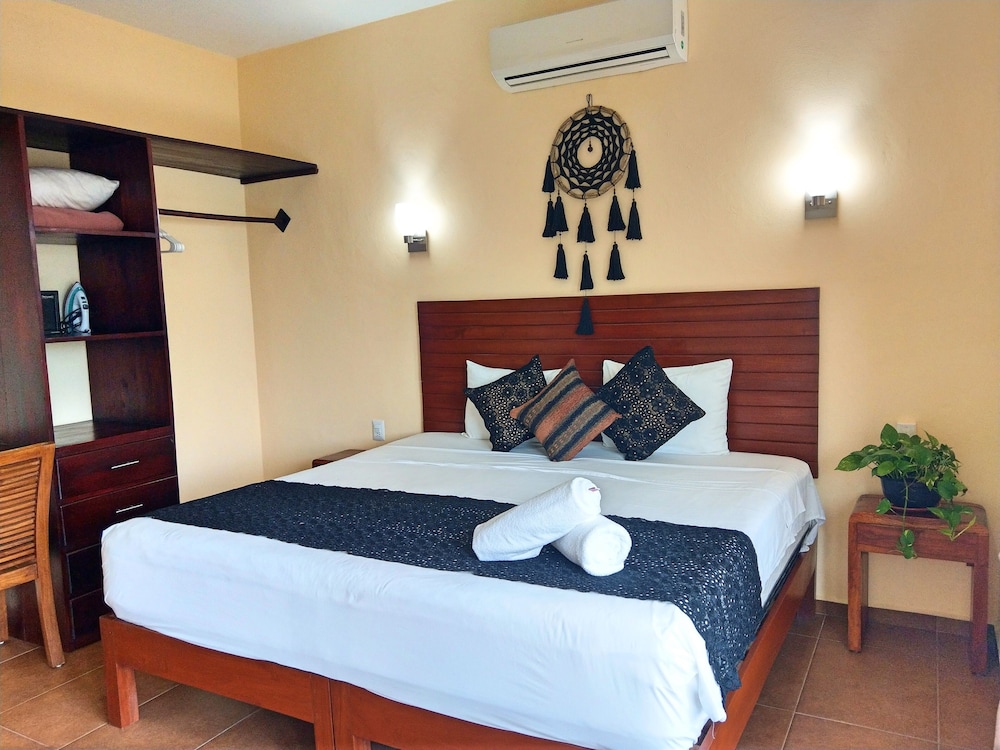 Hostal Taxo Yura