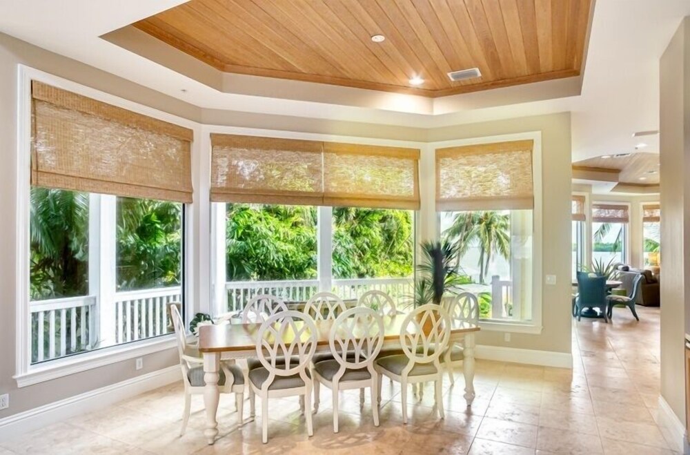 Captiva Grace 5 Bedroom Home by RedAwning view 3