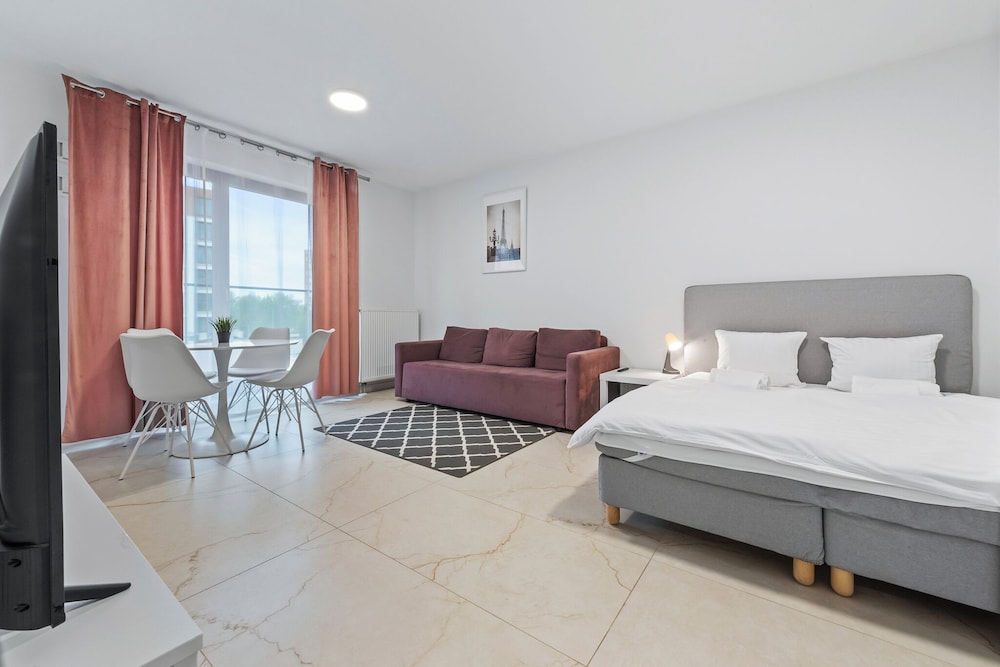 RentPlanet - Apartamenty na Pradze view 5