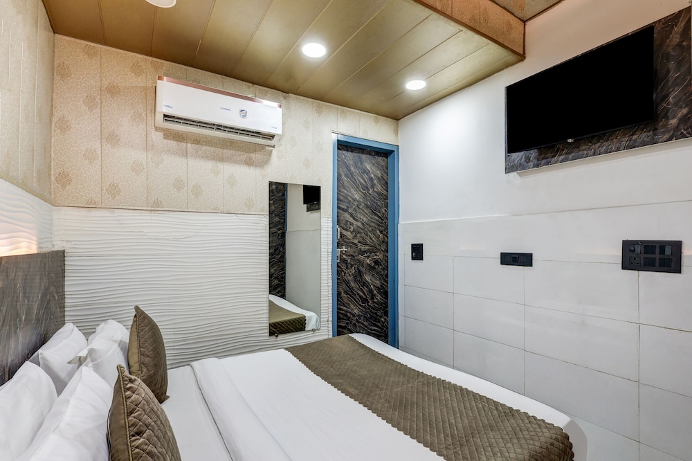 Hotel Revive By The Premium Villa