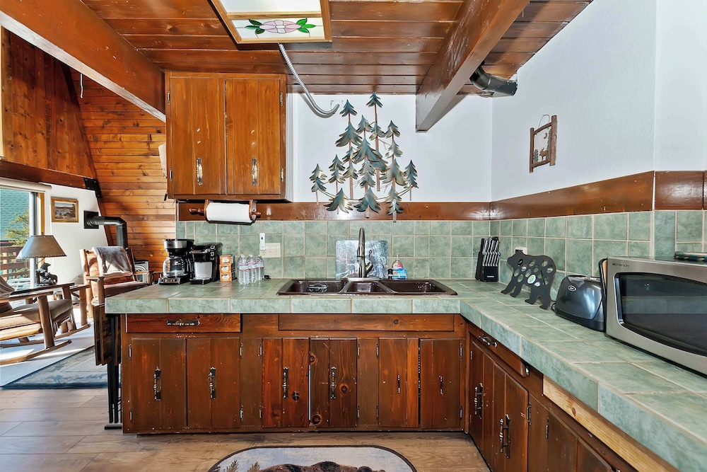 Yosemite Pines Cabin - Sleeps 6