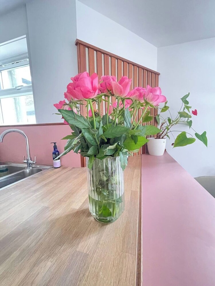 Bright & Beautifully Decorated 1BD Flat - Brixton