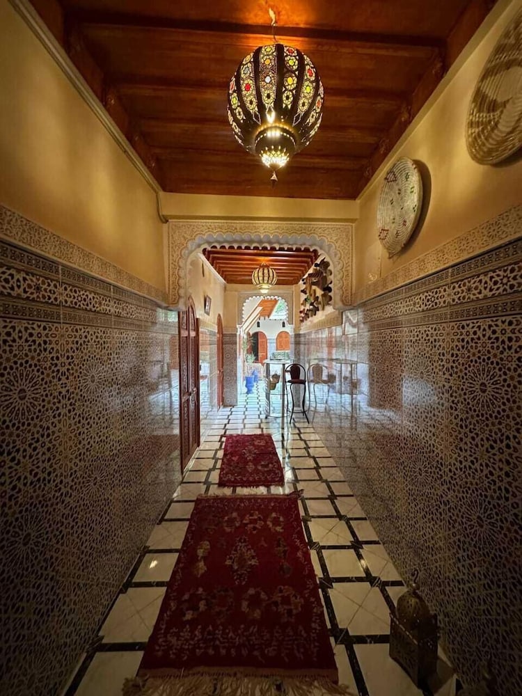 Riad amirwa