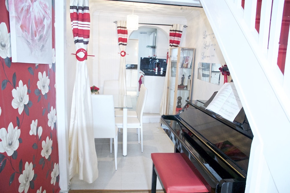 A & L Lodgings