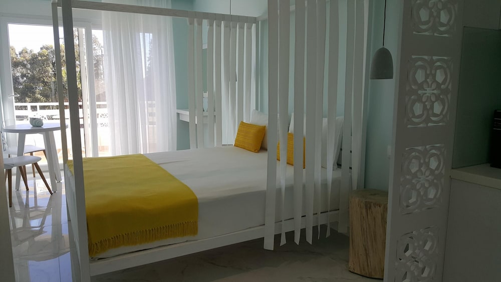 Mear Luxury Suite - The Ultimate Summer Nest view 5