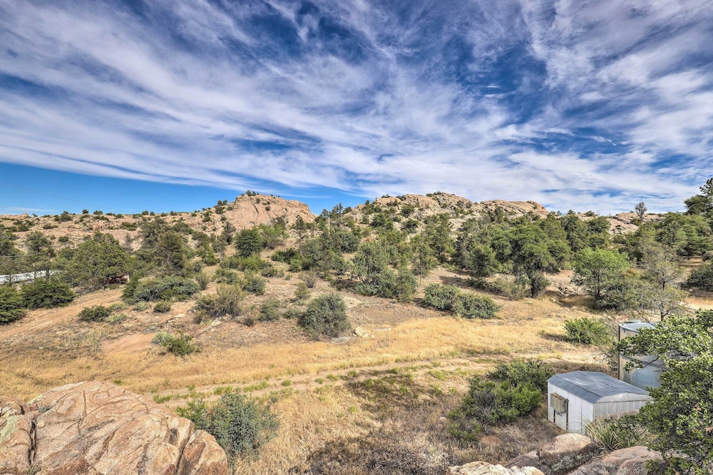 Walk to Watson Lake: Private Prescott Home!