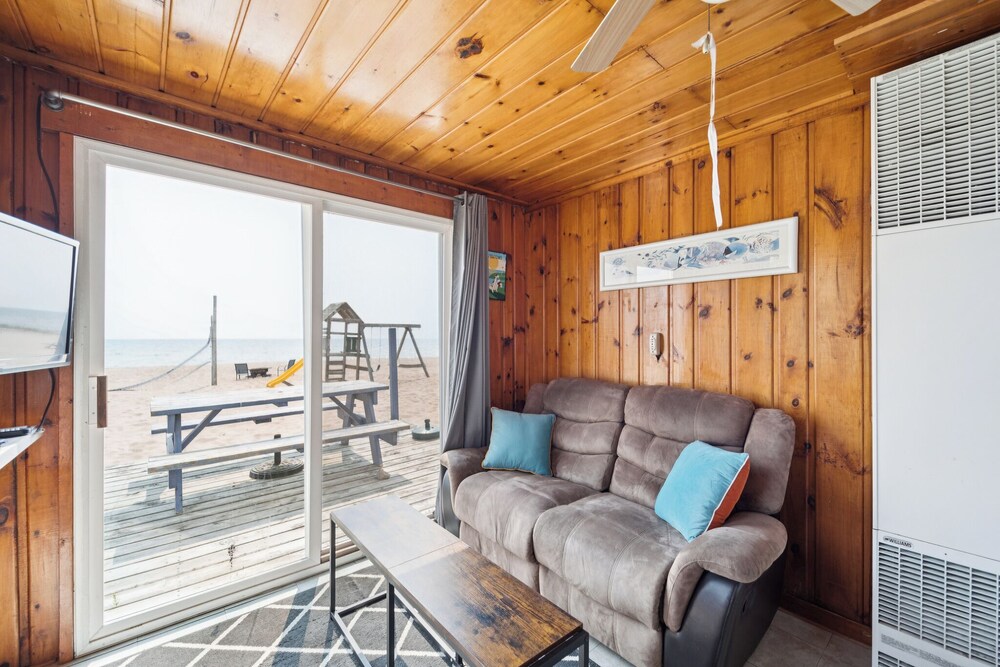 Barefoot Beach Resort