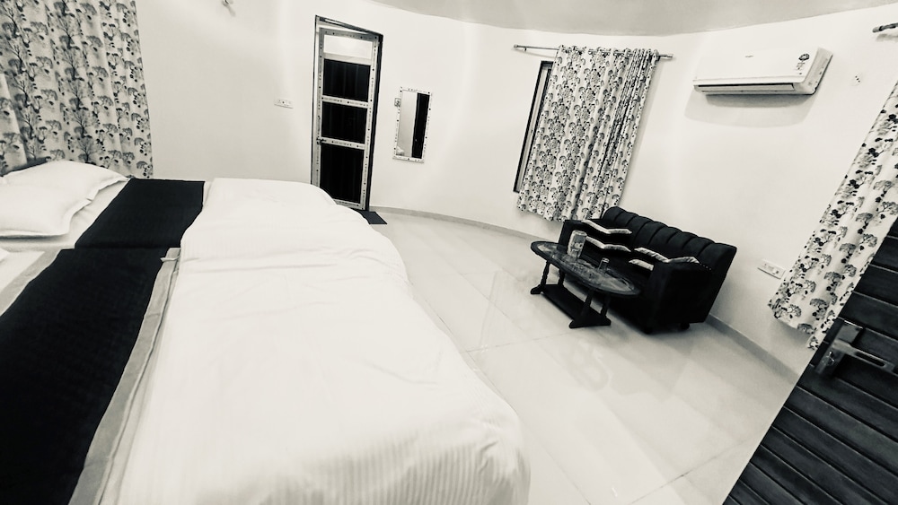 Shyam Resort