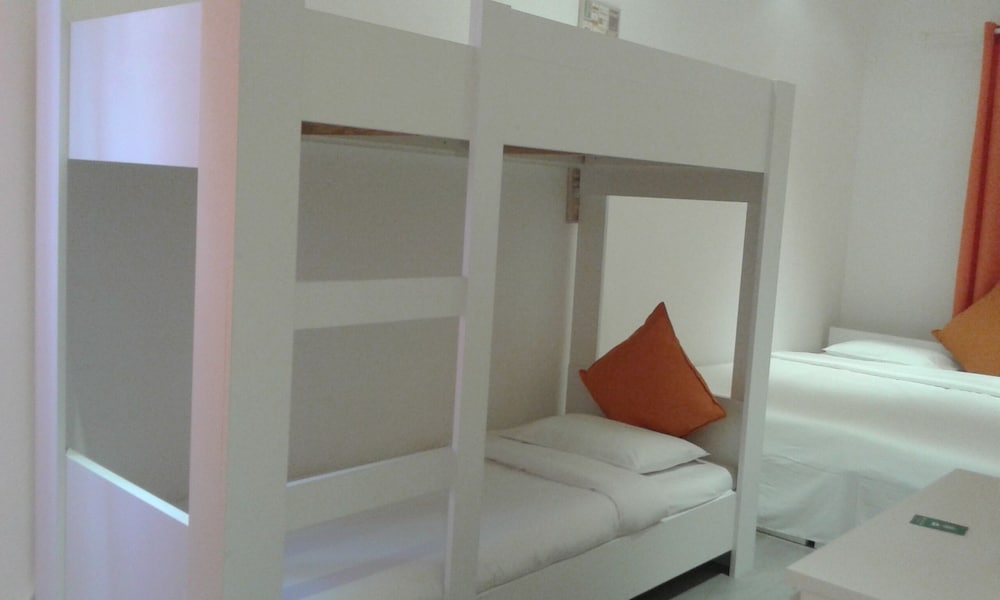 Lisbon Palma Rooms view 5